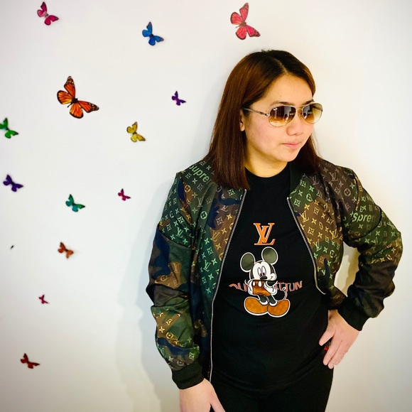 Meet your Posher, Sheena - Picture 1 of 1